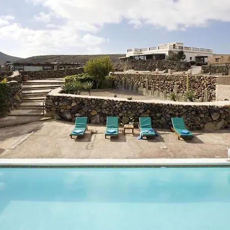 Вилла El Pinar Sleeps 4 Pool Wifi T691623 *
