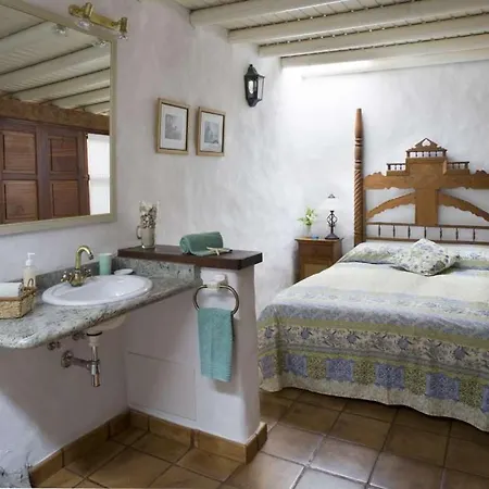 El Pinar Sleeps 4 Pool Wifi T691623 *